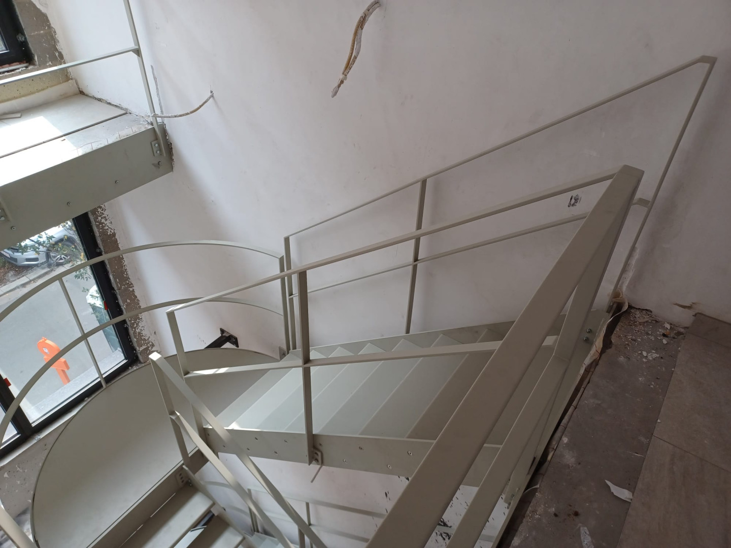 Stalen trappen op maat Stalen trappen op maat