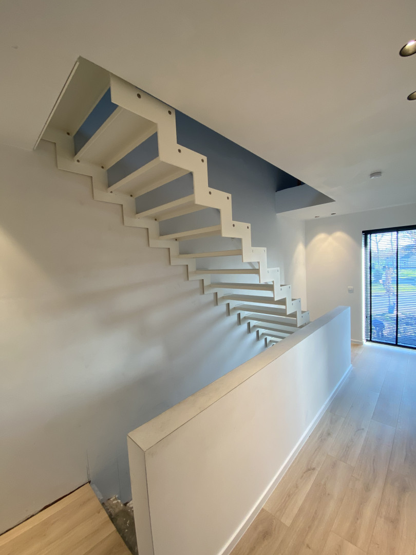 Waarom kiezen voor stalen trappen? Waarom kiezen voor stalen trappen?