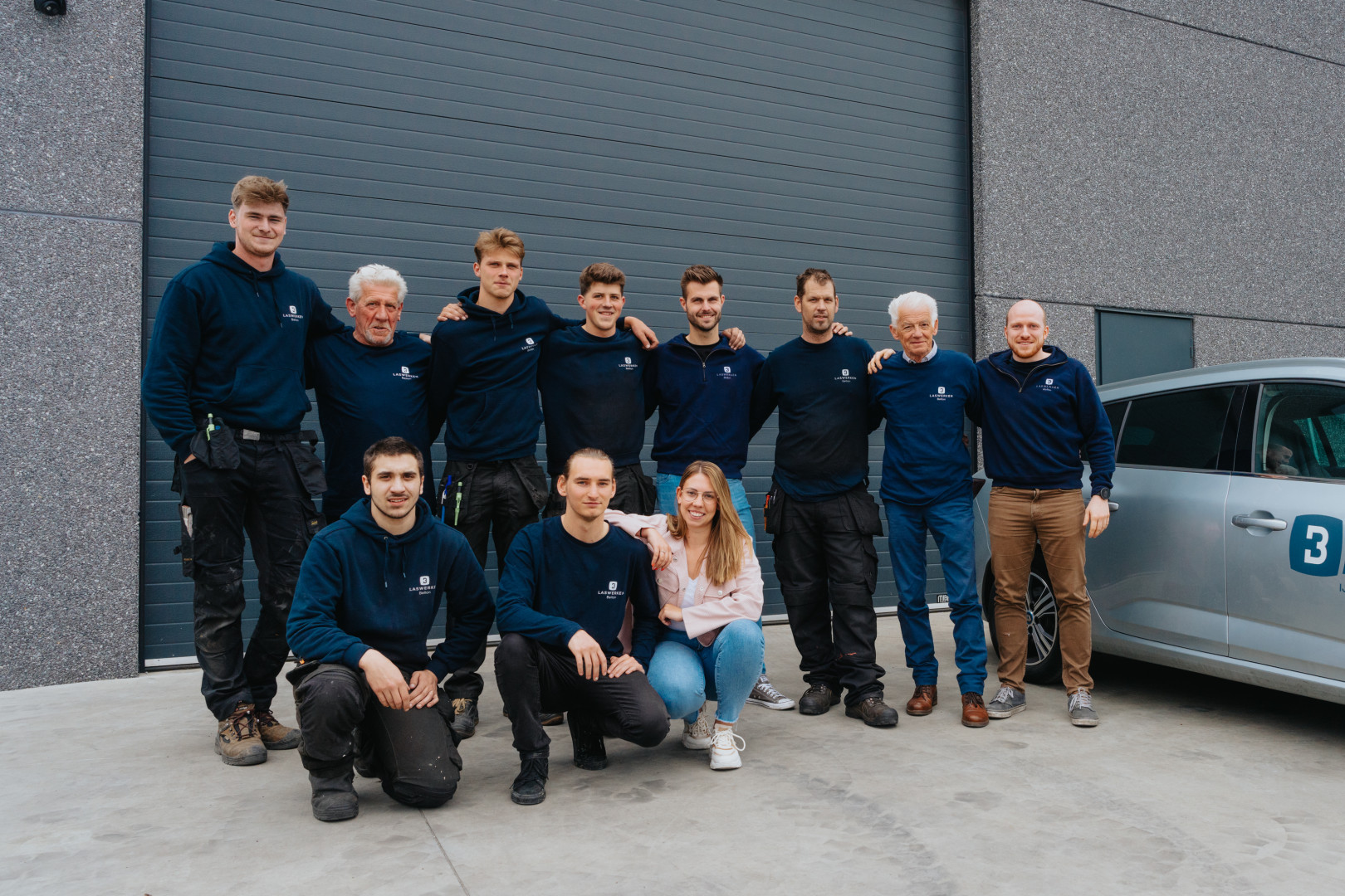 Het team van Laswerken Bellon staat voor je klaar Groepsfoto van Laswerken Bellon